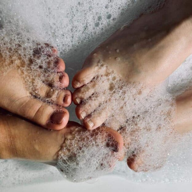 lesbian feet