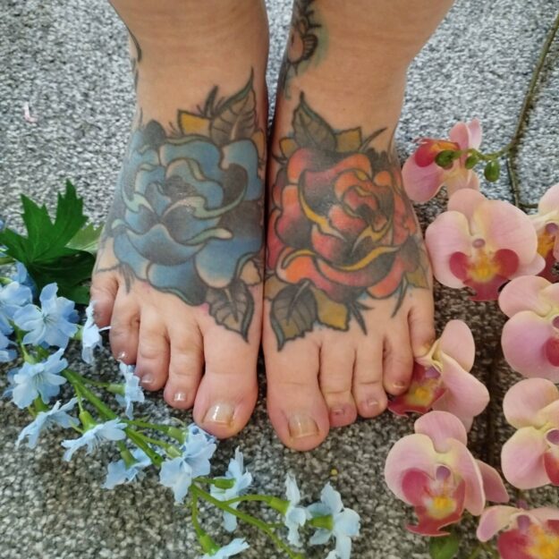 Chrissy Flowerfeet