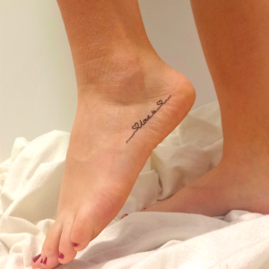 Sexy feet with small tattoo ;-)