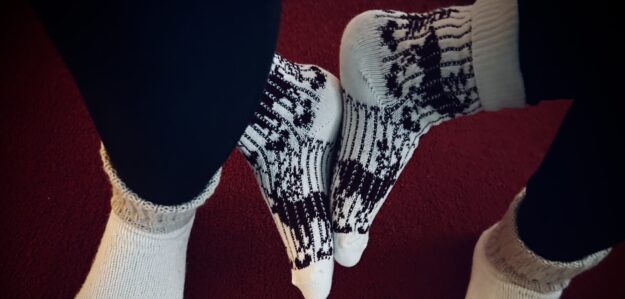 Twinnifeet