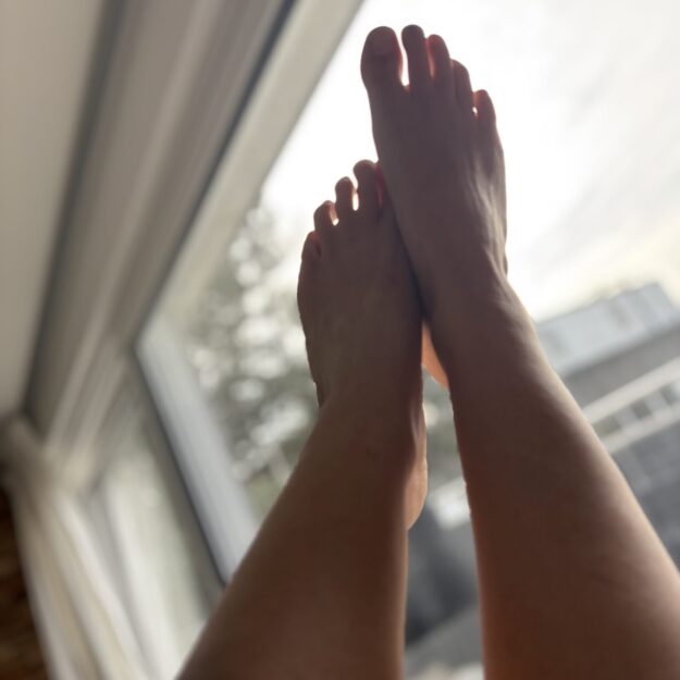 Mommy’s_feet